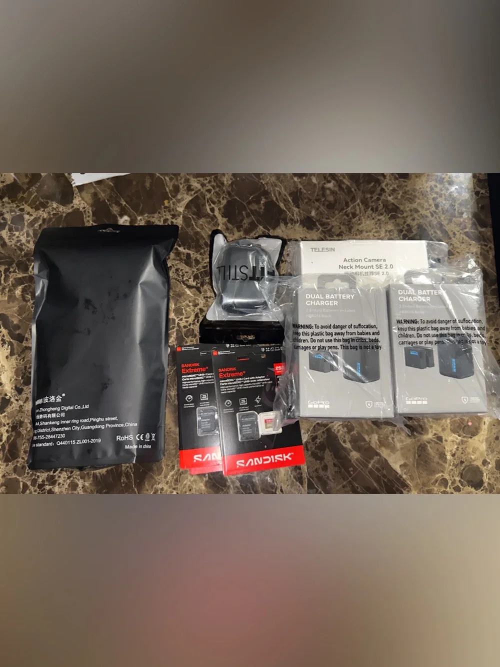 GoPro accessories 3x sanDisk extreme 256 microSD cards